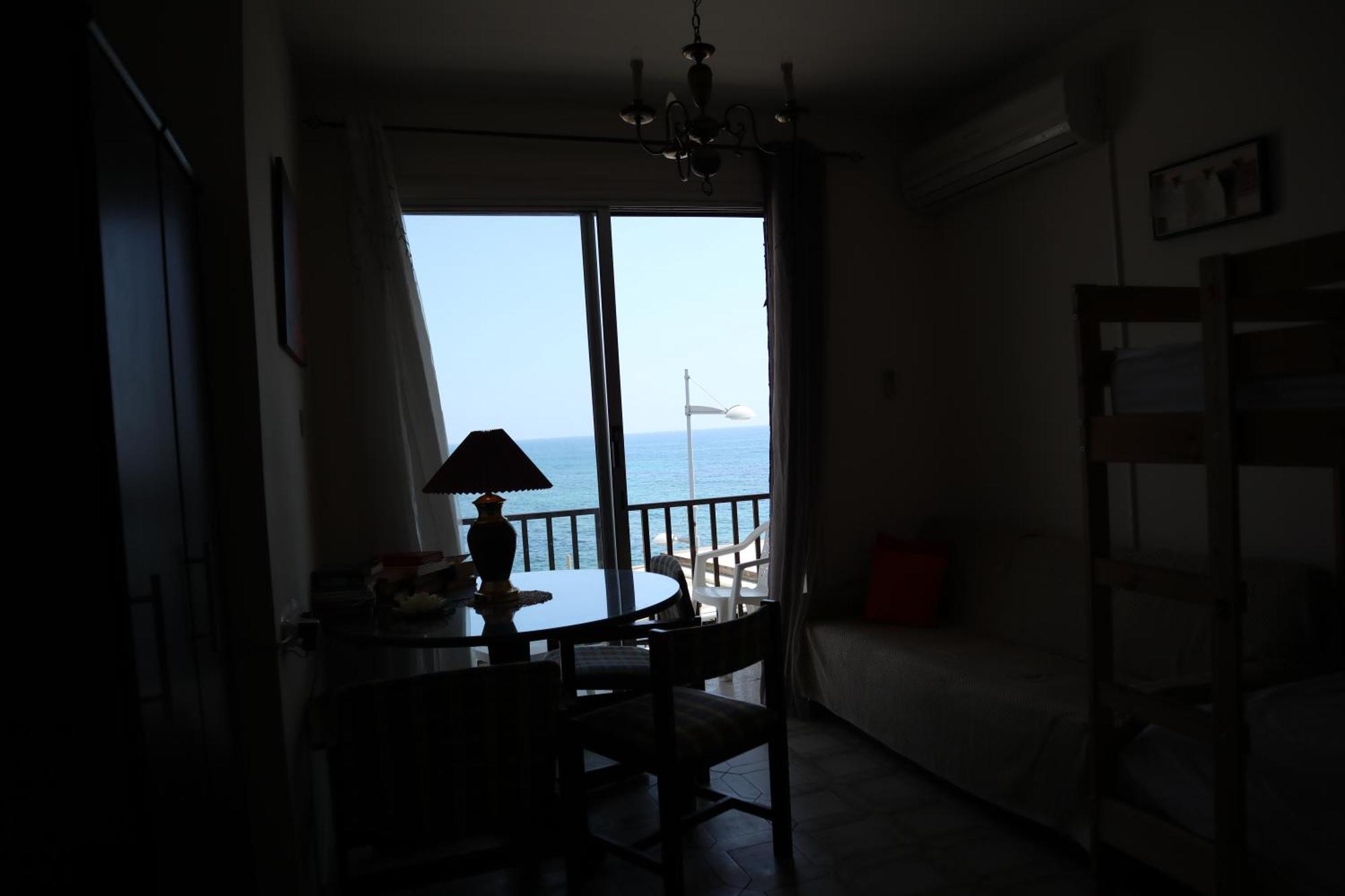 777 Beach Guesthouse Paphos 客房 照片